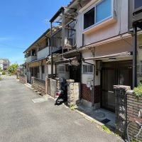 向日市鶏冠井町堀ノ内54-23の賃貸物件/前面道路は人通り少なめ