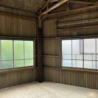 京都市中京区壬生東檜町の賃貸物件/窓はスチールサッシをそのまま利用