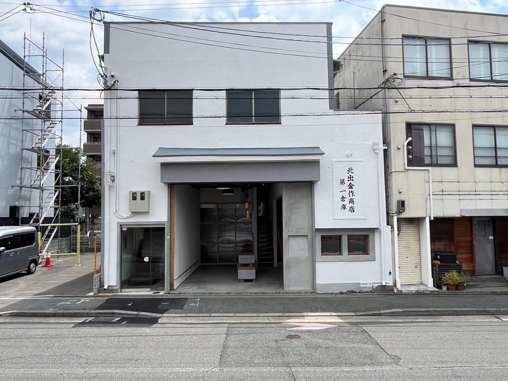 京都市中京区壬生東檜町の賃貸物件/場所は御前高辻下ル。意外と徒歩圏内に飲食店が多いエリア。