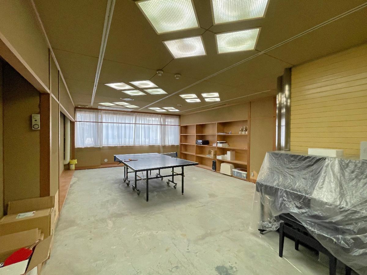 京都市下京区松原通新町東入中野之町187の賃貸物件/内観全景事務所。木部はそのままに壁面が白ければ和モダンに生まれ変わりそう。見てみたいです（動産物は全て無くなります）