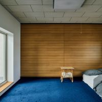  大山崎町円明寺脇山の売買物件/2階の昔の趣を残したリノベ。ウッドパネルがキュンとします。