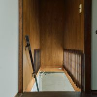  大山崎町円明寺脇山の売買物件/当時の面影を残す階段部分。