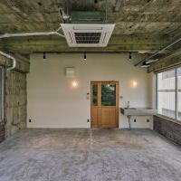 京都市中京区鉾田町の賃貸物件/窓側から入り口側を望む
