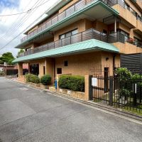 京都市上京区東三本木通丸太町上る中之町の賃貸物件/通行量の少ない静かな住宅地