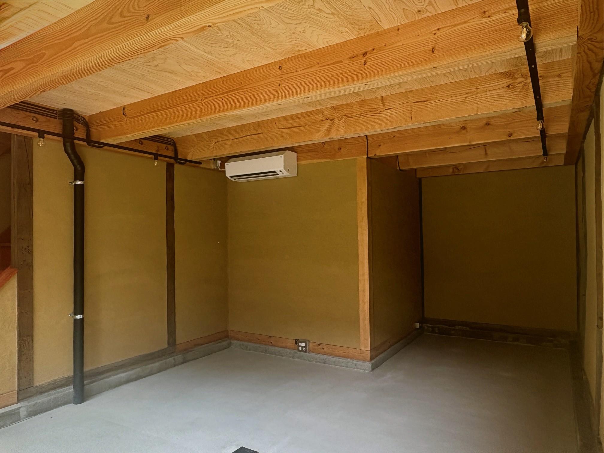 京都市東山区五条橋東4丁目の賃貸物件/Aタイプ1F｜土壁と木材が素敵なナチュラルな空間
