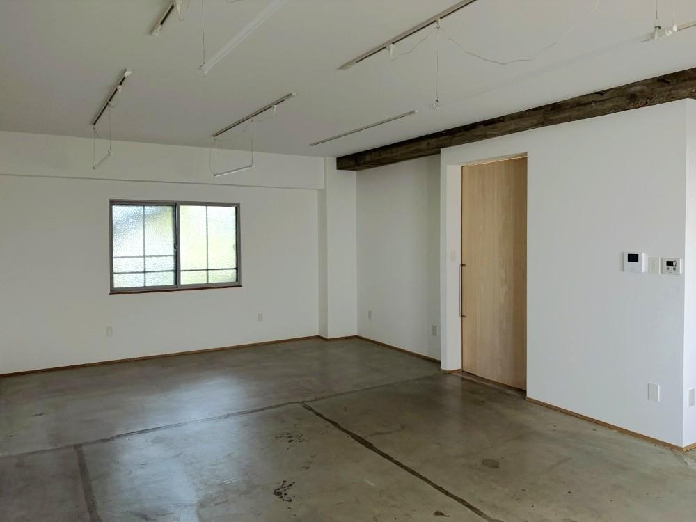 京都市下京区朱雀宝蔵町の賃貸物件/コンクリート梁がちょっとしたアクセント