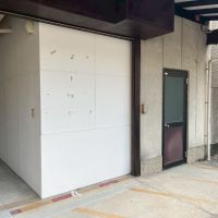 京都市上京区元誓願寺通大宮西入元妙蓮寺町の賃貸物件/この扉が専有部への入口