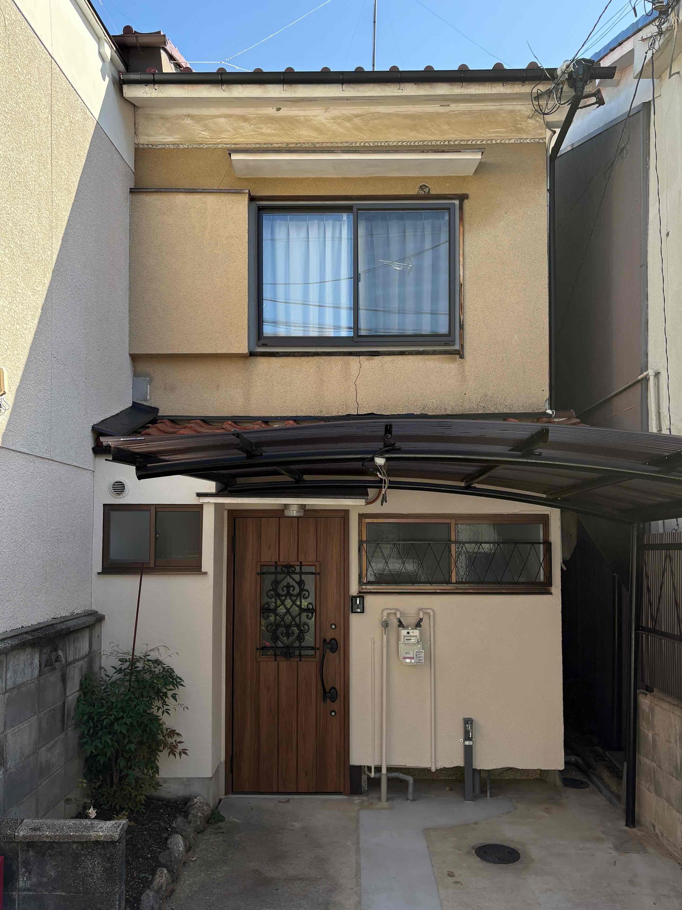 京都市西京区嵐山朝月町の賃貸物件/自転車やバイクは3～4台駐輪できそう。