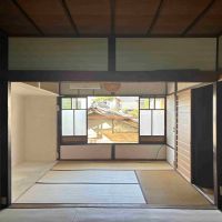 京都市北区紫竹西桃ノ本町の賃貸物件/奥の窓からやわらかな光が入ります
