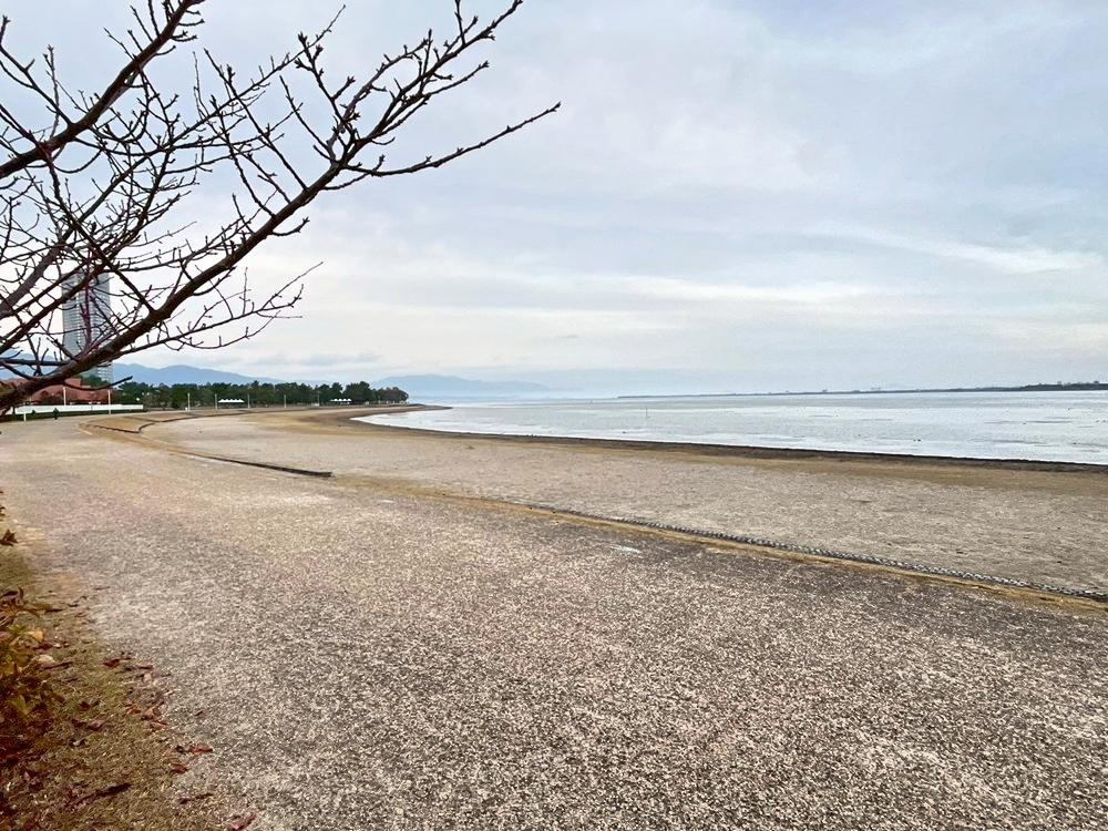 滋賀県大津市木下町の売買物件/ここは浜になってるので小さなお子さんの散歩にもってこい