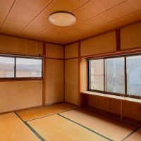 京都市左京区上高野石田町の賃貸物件/2階南｜日中はよく日が入るので、この部屋にはエアコンを新調予定です。襖は薄紫に張替え。他は既存。