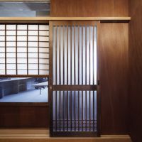 京都市左京区北白川追分町の売買物件/元々本物件に使用されていた襖や障子、他の現場で残った古建具が多く再利用されている（photo by来田猛氏）