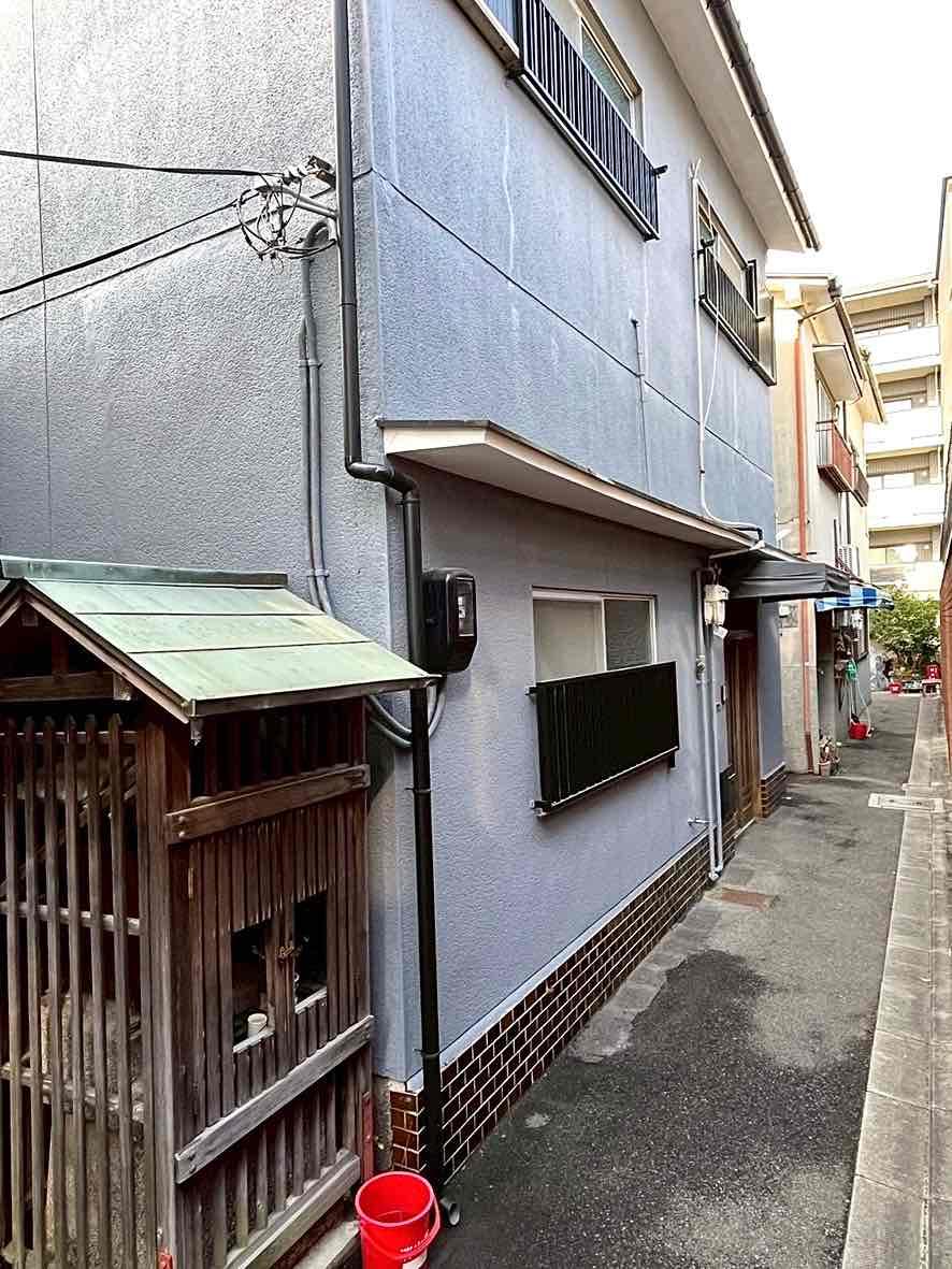 京都市左京区岡崎最勝寺町2番地22の賃貸物件/お隣にはお地蔵さんも見守ってくれてます