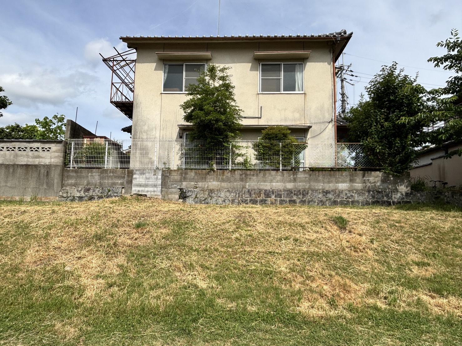 京都市左京区下鴨蓼倉町84-50の売買物件/高野川に寄り添うように建っています