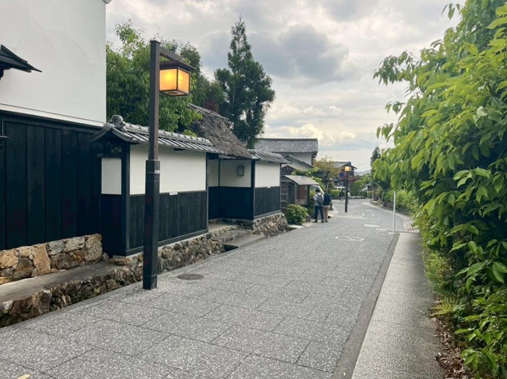 京都市右京区嵯峨鳥居本小坂町の売買物件/海外からの観光客が多く行き来してました