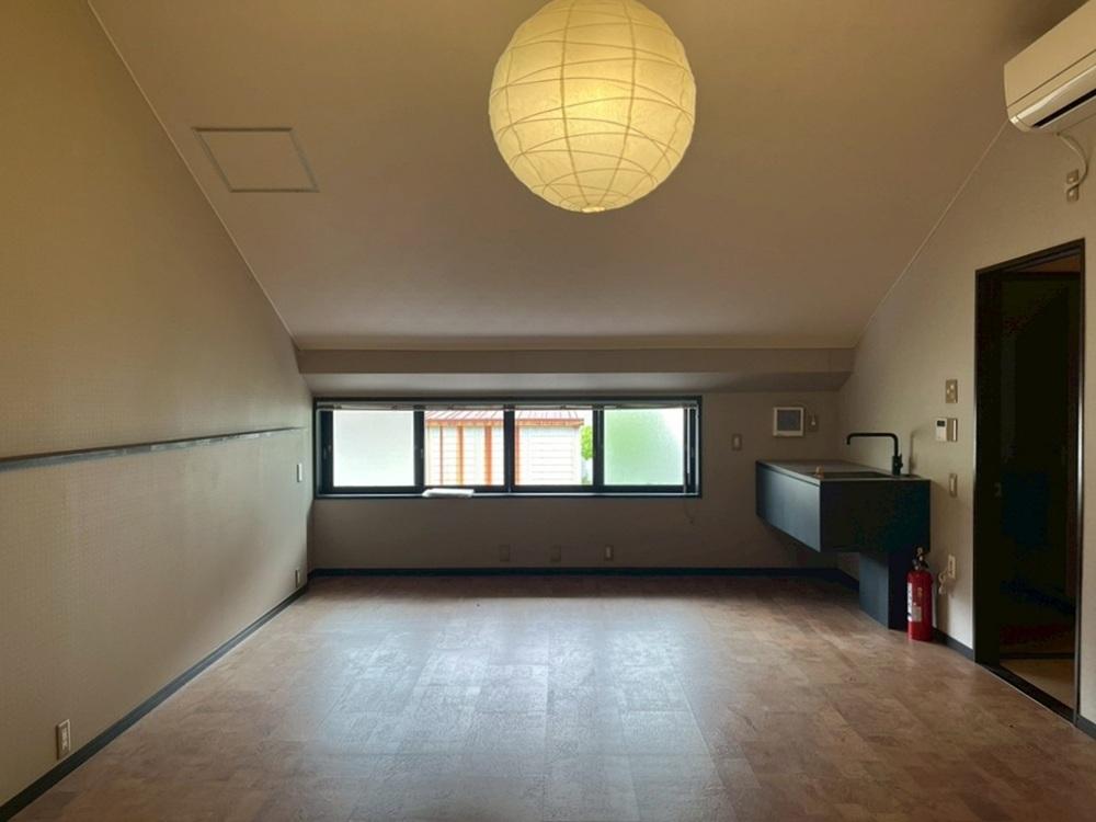 京都市右京区嵯峨鳥居本小坂町の売買物件/2階14帖｜ここだけで十分暮らせそう
