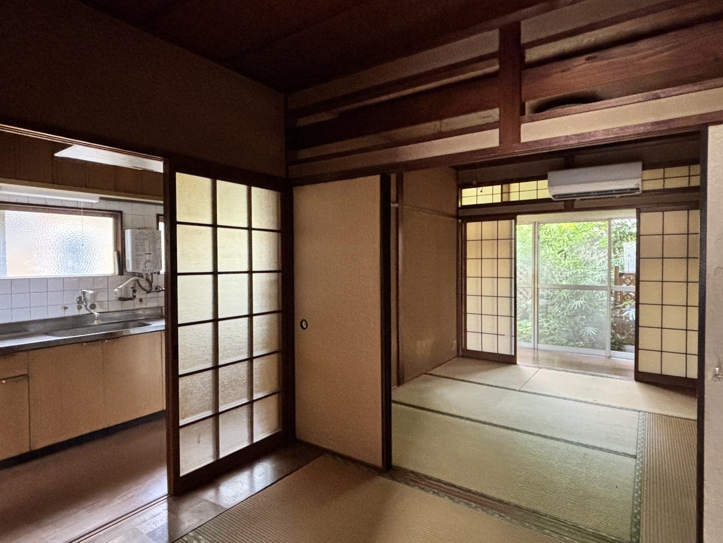 京都市左京区鹿ケ谷法然院西町66-1の売買物件/1F｜奥へ奥へと続く間取り。