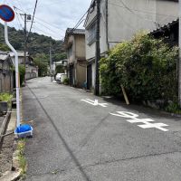 京都市左京区鹿ケ谷法然院西町66-1の売買物件/鹿ケ谷通りから東へ入った静かな住宅街。その先には哲学の道が続いています。