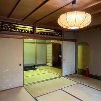 京都市上京区浄福寺通上立売上る大黒町711番地の賃貸物件/2F｜襖を開けると、畳の間がさらに奥へ続きます。