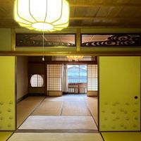 京都市上京区浄福寺通上立売上る大黒町711番地の賃貸物件/2F｜照明や欄間、襖の意匠が素晴らしい続き間。
