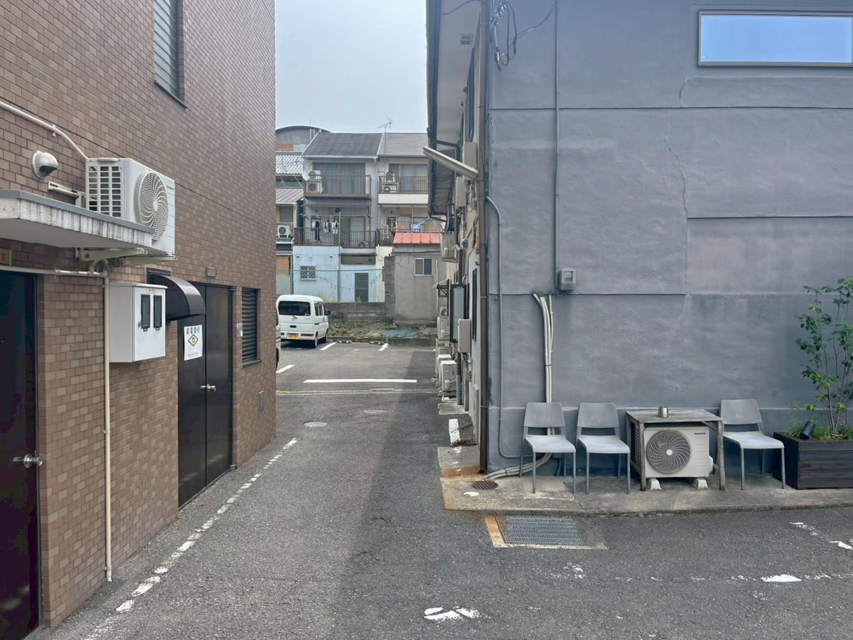 京都市東山区轆轤町110-1の賃貸物件/ここが当該テナントへ至る通路。表通りからは若干分かりにくい