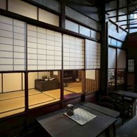 京都市上京区元誓願寺通六軒町西入大文字町265-2の賃貸物件/ここで接客したり、客席として利用しても良いかも知れません