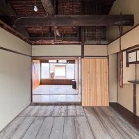 京都市左京区鹿ケ谷西寺ノ前町14番の売買物件/2F｜奥の窓まで視線が通る和室。天井をどう仕上げるかで印象も変わりそうです。