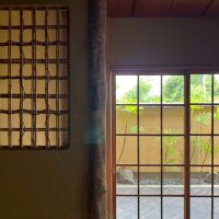 京都市右京区嵯峨二尊院門前善光寺山町7-23の売買物件/玄関周りの設えがシンプルで良き。