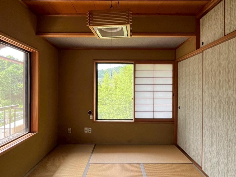京都市右京区嵯峨二尊院門前善光寺山町7-23の売買物件/2階北西和室。