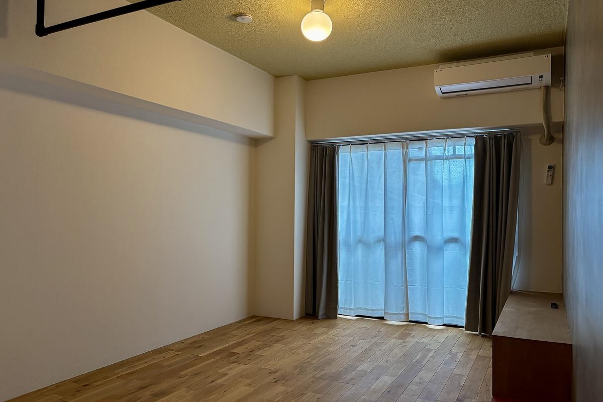 京都市北区上賀茂薮田町11-1の賃貸物件/この部屋は木目の床でぐっと柔らかな雰囲気に