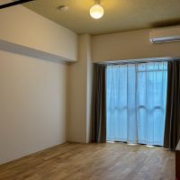 京都市北区上賀茂薮田町11-1の賃貸物件/この部屋は木目の床でぐっと柔らかな雰囲気に
