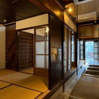 京都市上京区今出川通七本松西入真盛町726の賃貸物件/厨房用にエアコンが残っている点は嬉しい（エアコン・厨房機器は設備外）