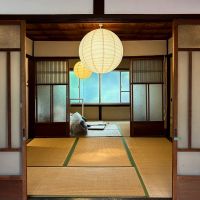 京都市東山区瓦役町514-1の賃貸物件/2階は全室和室。型ガラスの入った古建具もいい雰囲気です