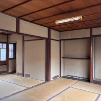 京都市北区紫野下門前町52-1の賃貸物件/2F｜6帖と4.5帖の続き間。仕切りを開けると、なかなかの広さです。