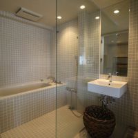 京都市上京区梶井町の賃貸物件/バスルームは思い切ってガラス張りに。