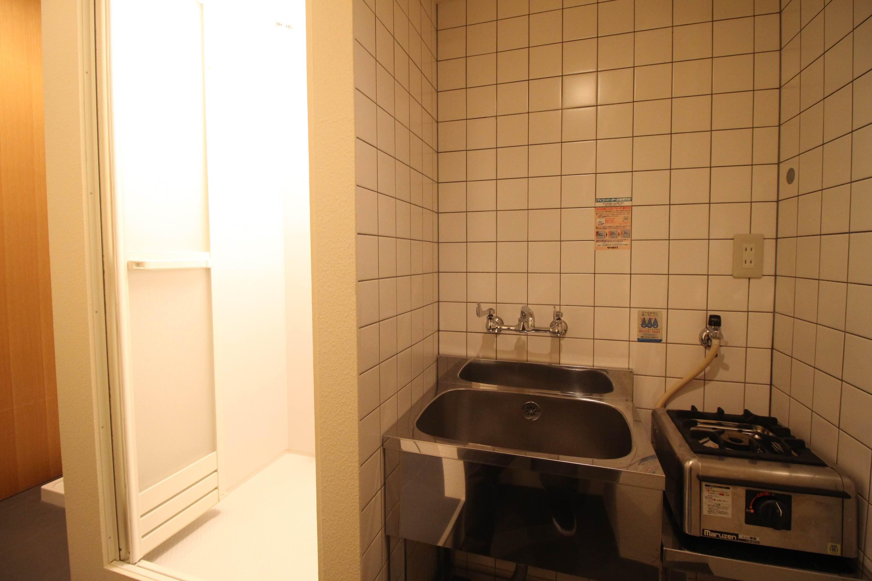 京都市中京区御幸町通竹屋町上ル毘沙門町533の賃貸物件/ミニキッチンもあるので何かと使いやすい。