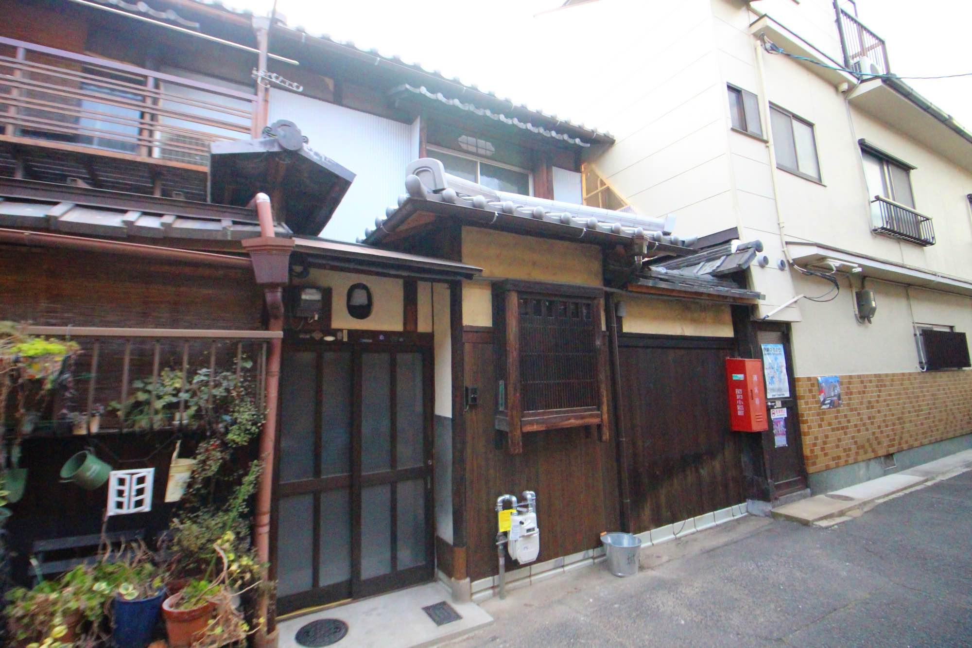 京都市東山区五条橋東の賃貸物件/こちらが外観です。