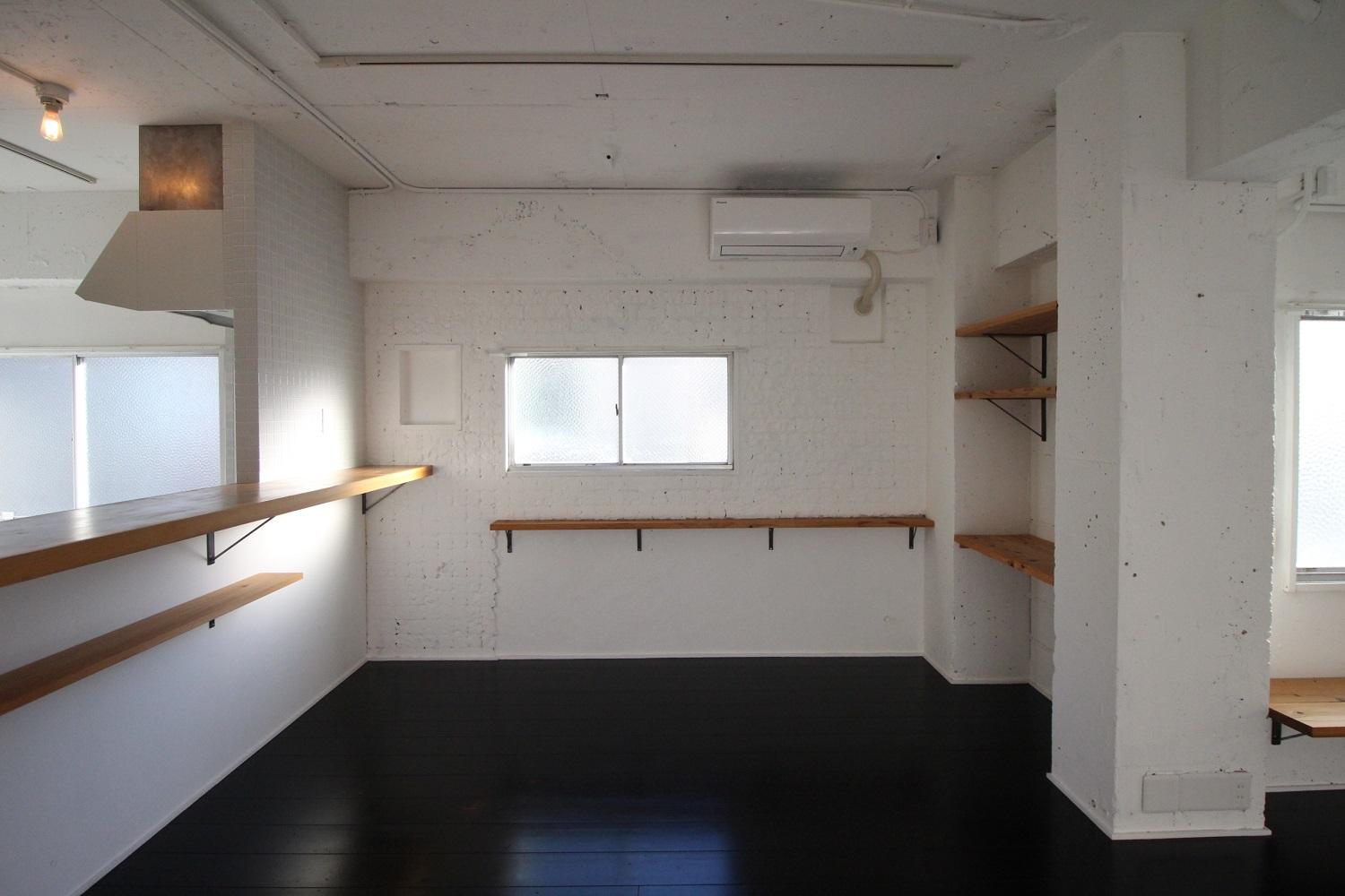 京都市中京区小川通夷川上る下丸屋町442-7の賃貸物件/南からの日が入るダイニングスペース