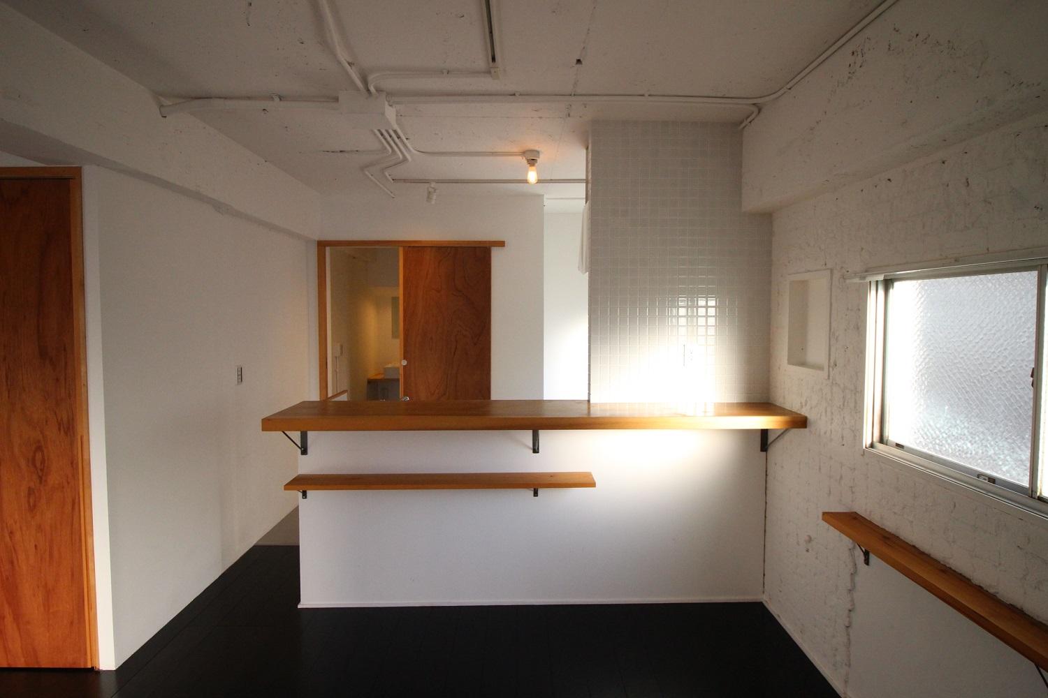 京都市中京区小川通夷川上る下丸屋町442-7の賃貸物件/一枚板のカウンター