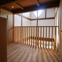 京都府京都市北区平野鳥居前町84-1の賃貸物件/1階リビングダイニングからの吹き抜け。