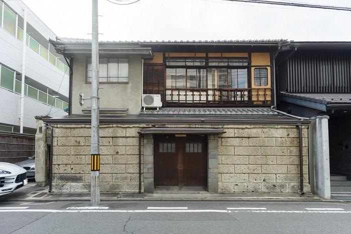 京都市中京区松竹町130-1の賃貸物件/どっしり構えた外観。立派です。