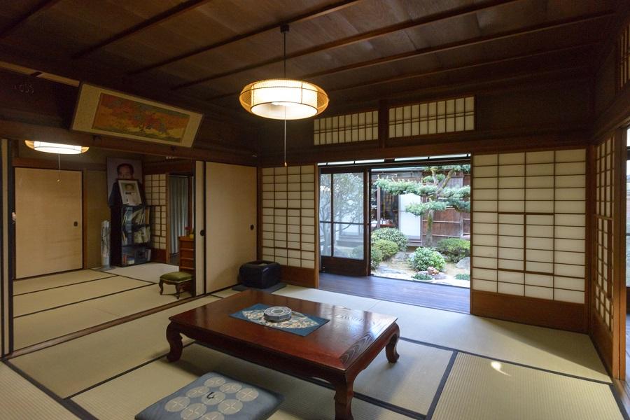 京都市中京区松竹町130-1の賃貸物件/離れは和室の続き間、風が気持ち良さそう