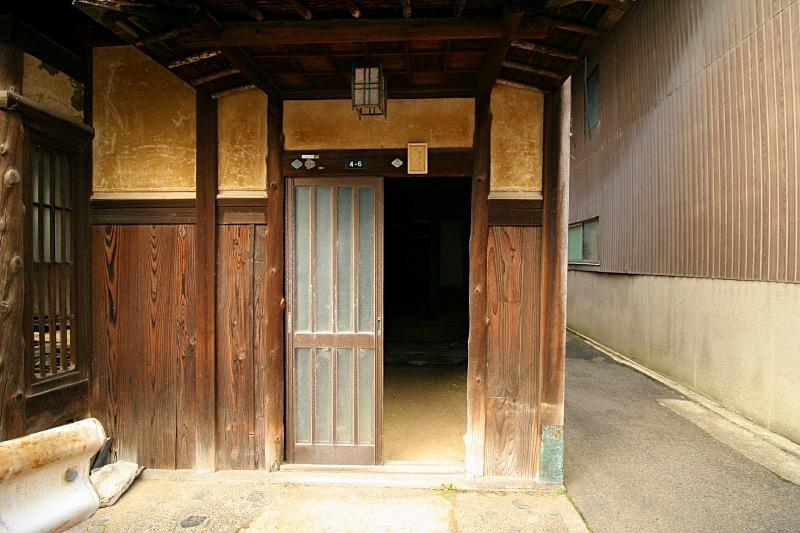 大津市長等三丁目の売買物件/そして入口