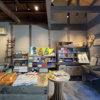 堺市堺区市之町東二丁の賃貸物件/「紙と箱」に関するお店の様子