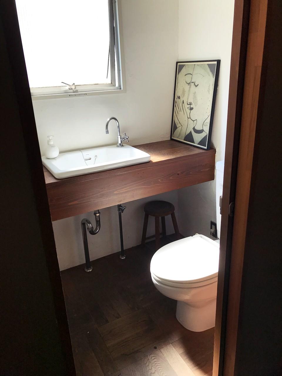 大阪市中央区内平野町2丁目の賃貸物件/明るいトイレは男女別