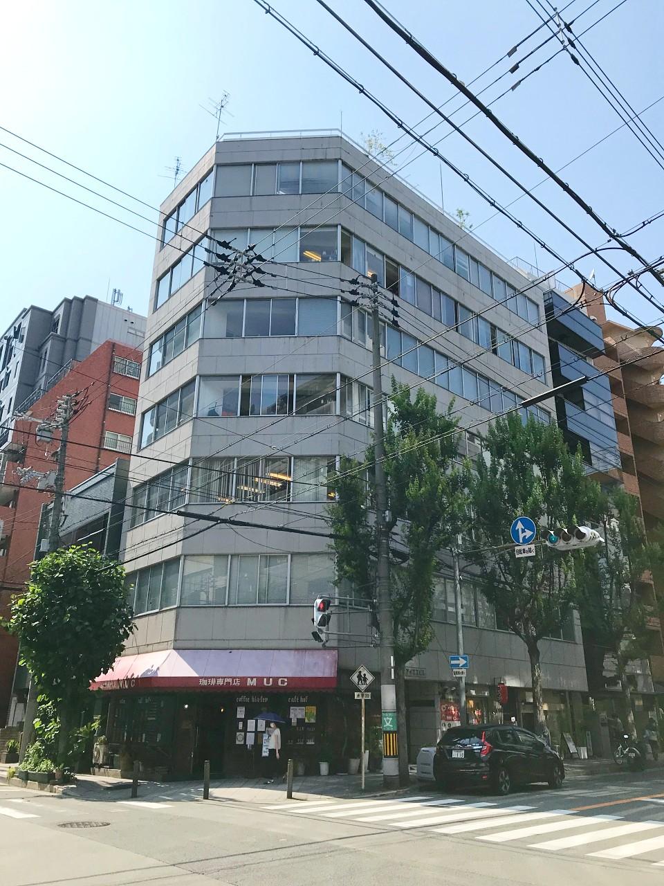 大阪市中央区内平野町2丁目の賃貸物件/内平野町の角にあるレトロビル