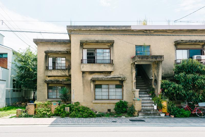 大阪市都島区高倉町1丁目の賃貸物件/街中に現れる異空間。今回募集は写真向かって左下の１階区画