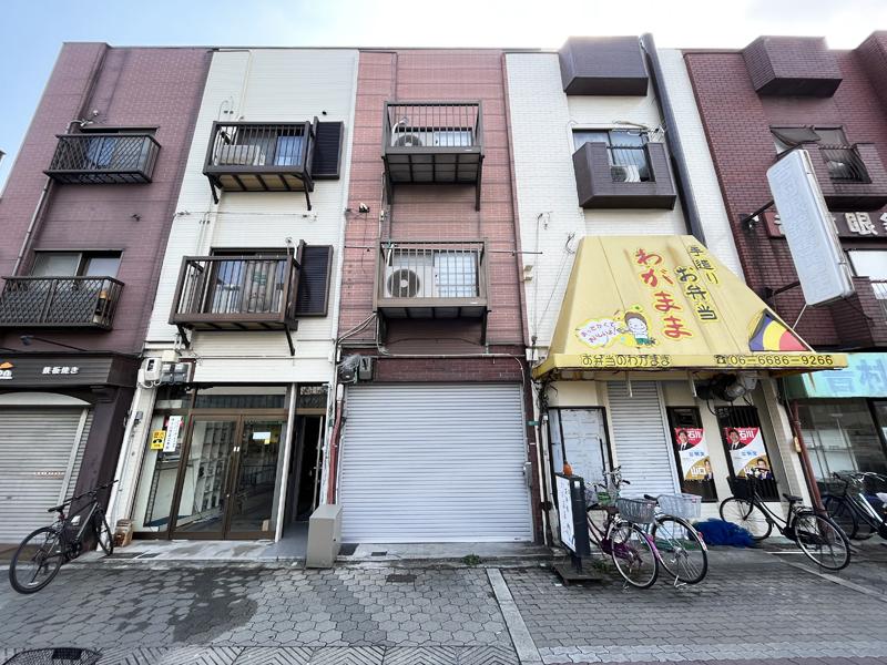 大阪市住之江区西加賀屋１丁目の賃貸物件/北加賀屋駅前の鉄骨連棟建の向かって左から2番目