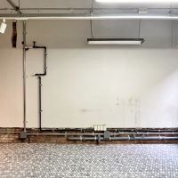 大阪市中央区伏見町３丁目の賃貸物件/かつての間仕切り跡をあえて残しているんです。