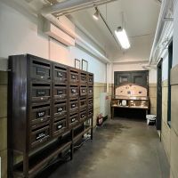 大阪市中央区伏見町３丁目の賃貸物件/雰囲気に馴染む郵便ポスト